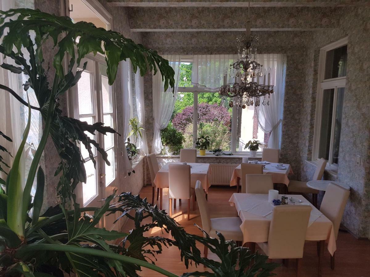Pension Villa Inge Baden Buitenkant foto