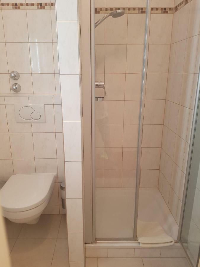 Pension Villa Inge Baden Buitenkant foto