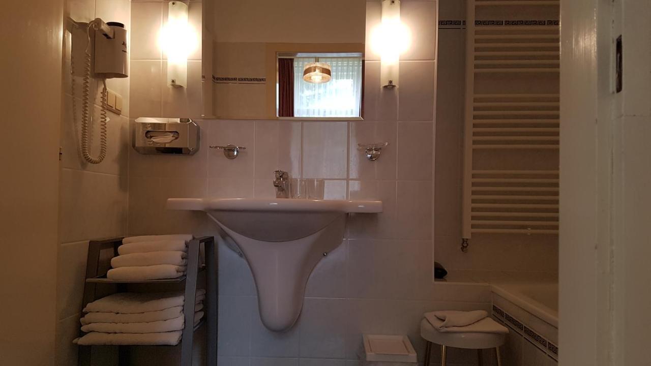Pension Villa Inge Baden Buitenkant foto